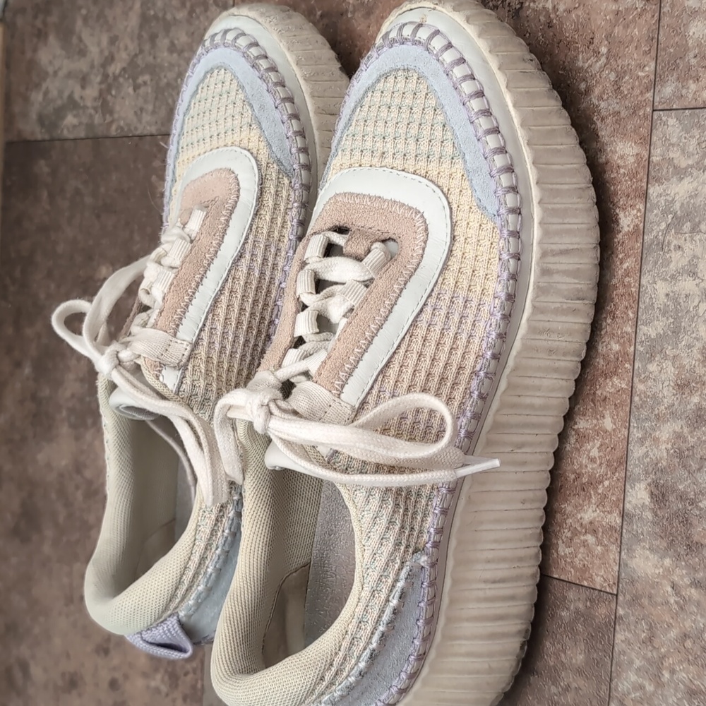 Dolce Vita Dolen Sneakers Pastel Colors Size 8